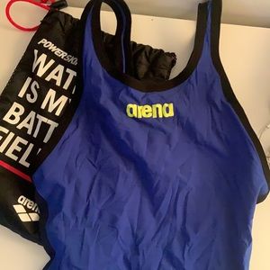 Arena tech suit size 24